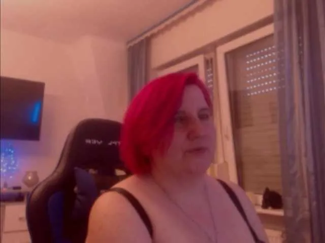 Live sex webcam photo for DrachenLady39 #241431790
