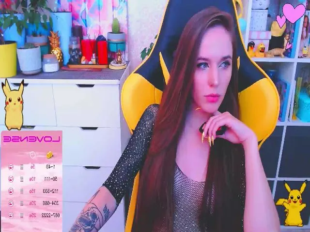 Live sex webcam photo for JinjerMoon #253802142