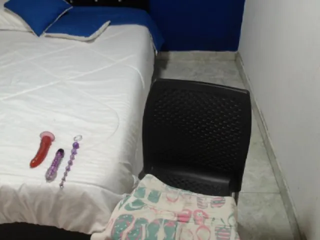Live sex webcam photo for briannafire #254523250