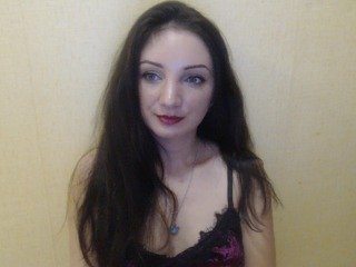 Live sex webcam photo for Camillla13 #240748604