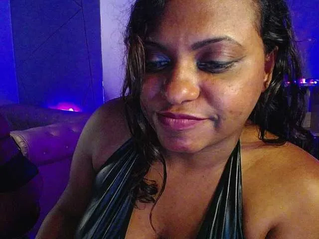Live sex webcam photo for dirty-lady2 #253866650