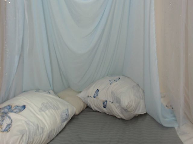 Live sex webcam photo for ImFoxx #252463476