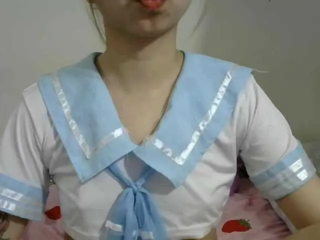 Live sex webcam photo for foxy-lovely #240956974