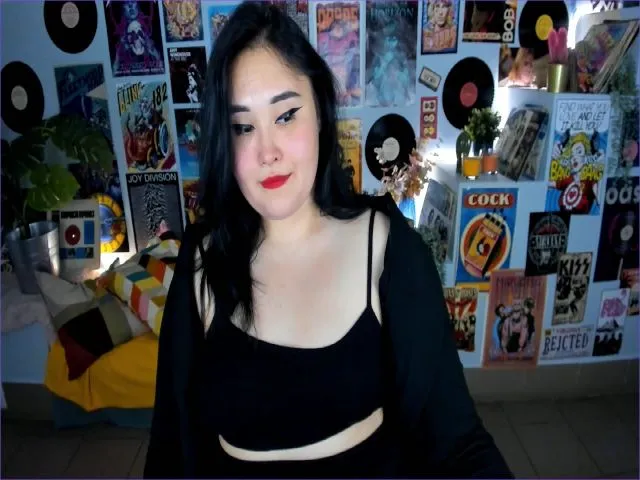 Live sex webcam photo for EsmiraWaild #259940601