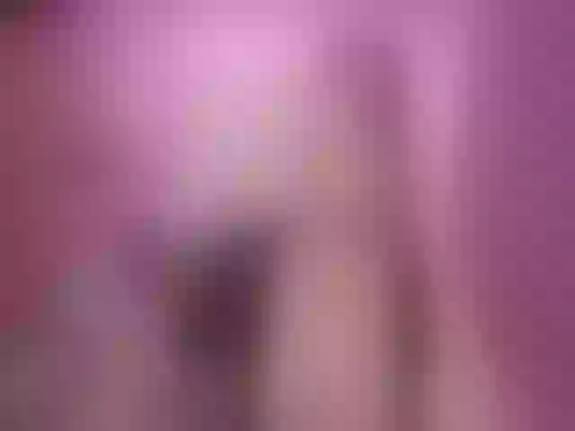 Live sex webcam photo for PtiMermaid #253734725