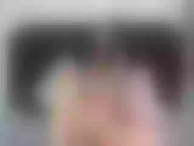 Live sex webcam photo for YoursLauren #257488350