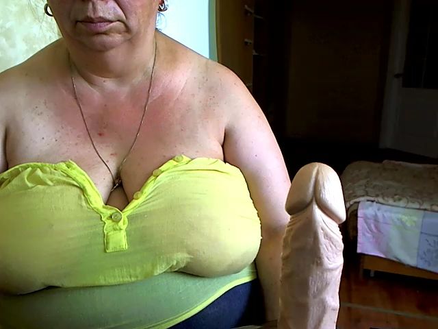 Live sex webcam photo for XTvoiPersikX #255303971