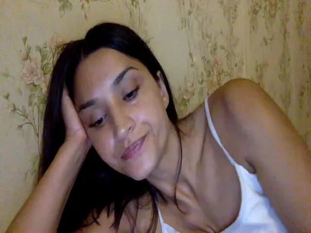 Live sex webcam photo for JolyBoss #258295121