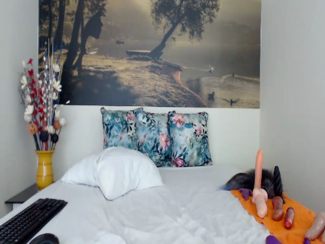 Live sex webcam photo for AikoTailor #287876605