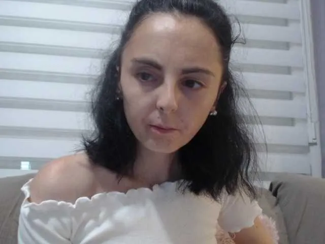 Live sex webcam photo for cleophee #287942233