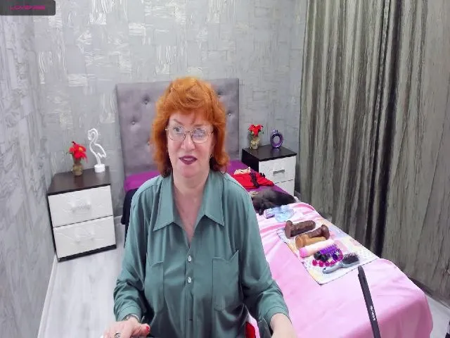 Live sex webcam photo for HarperGlow #256203656