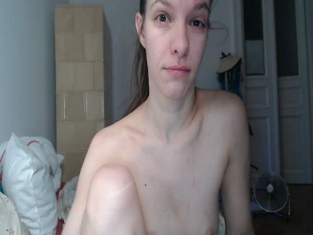 Live sex webcam photo for PetitePinkie #261696109