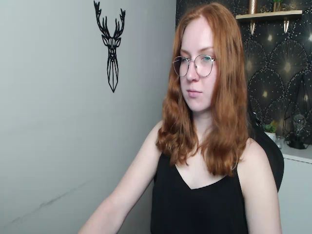 Live sex webcam photo for KISSxGABBY #255636136