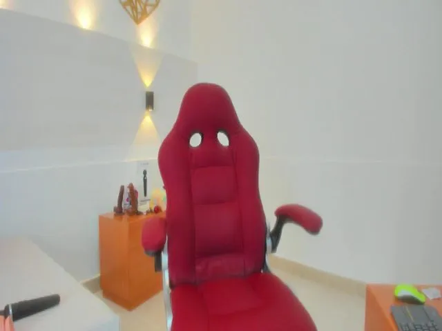 Live sex webcam photo for Isa_Rogers #263689816