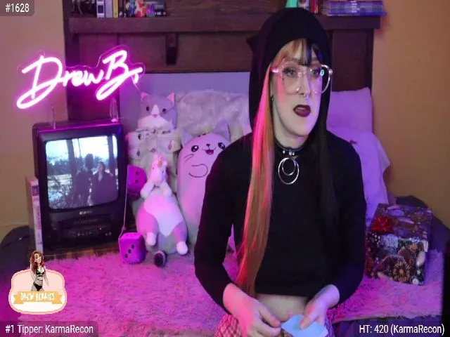 Live sex webcam photo for DrewBerries #252337221