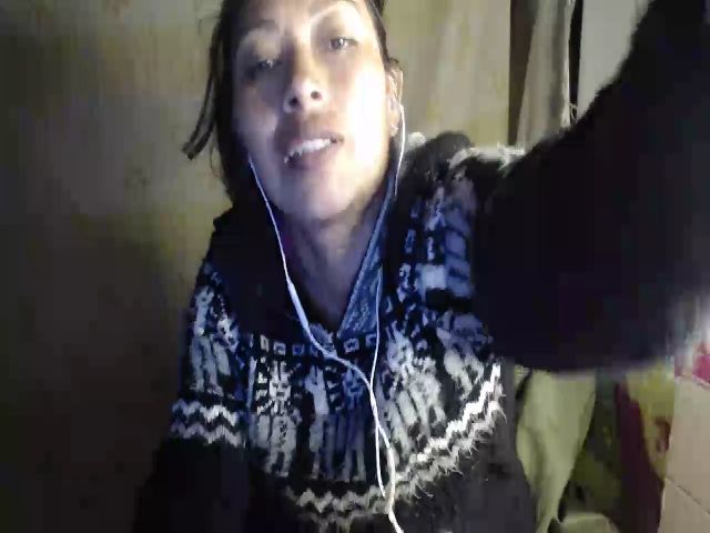 Live sex webcam photo for CHILENITAHOT #259059757