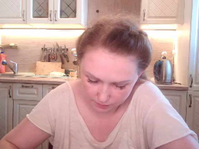 Live sex webcam photo for JaneGrey111 #252438336