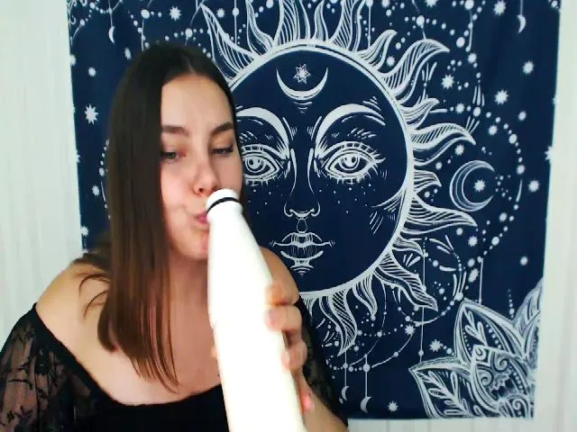 Live sex webcam photo for Quardiona #263721282