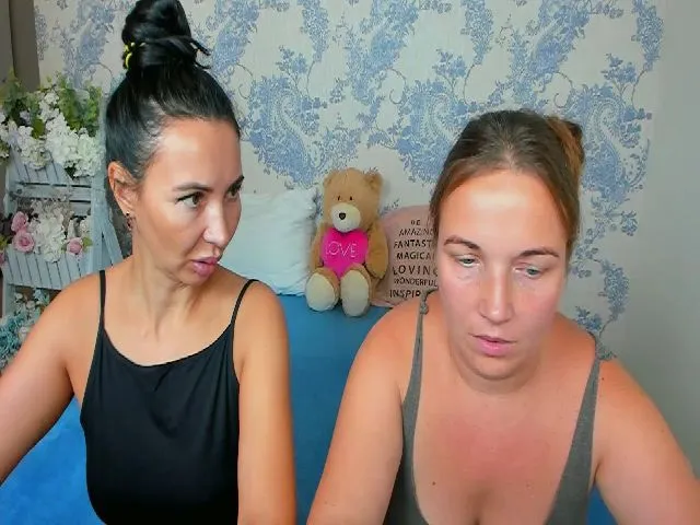 Live sex webcam photo for NikaRysa #265106887