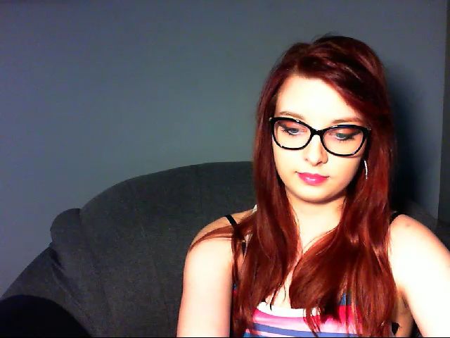 Live sex webcam photo for VirginLuna18 #263768254