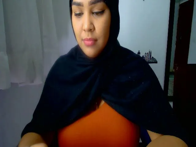 Live sex webcam photo for Shalyn_ #255769377