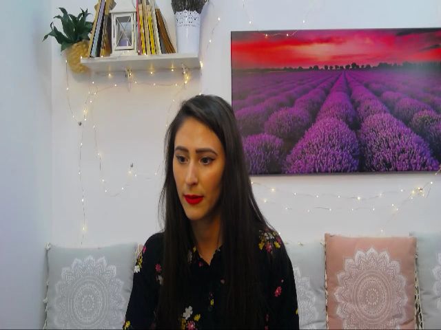 Live sex webcam photo for MaraW #256289704