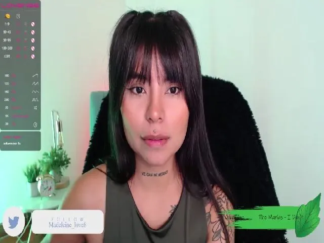 Live sex webcam photo for MadelinLove #259633453