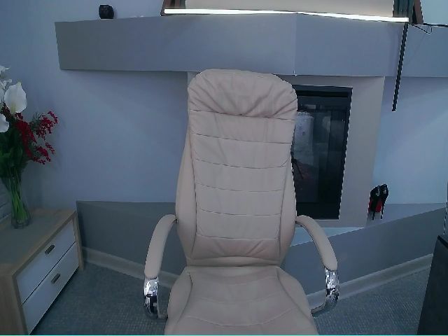 Live sex webcam photo for Red_Bunnyy #256426607