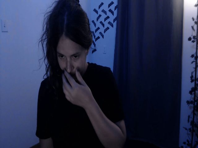 Live sex webcam photo for LadyMarceline #261114508