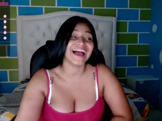 Live sex webcam photo for Secretalyson #245446721