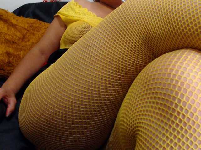 Live sex webcam photo for TrishaX #242597832