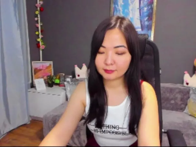 Live sex webcam photo for Queentini #254559917