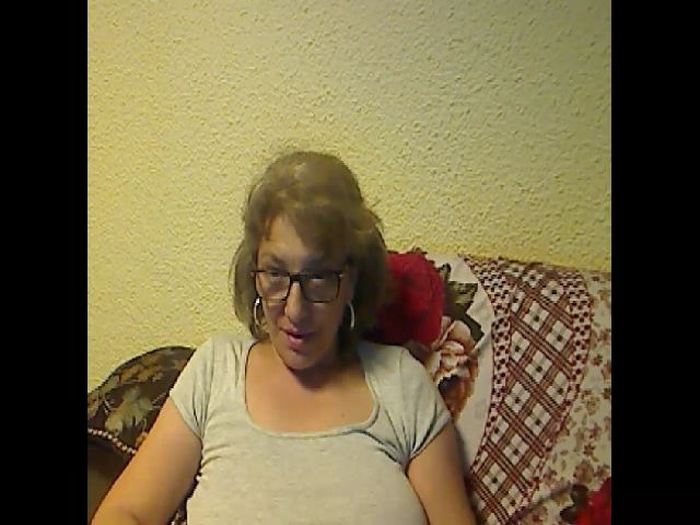 Live sex webcam photo for LovelyGinny #257853605