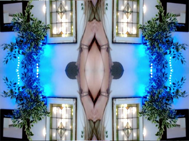 Live sex webcam photo for LilSadie #264859883