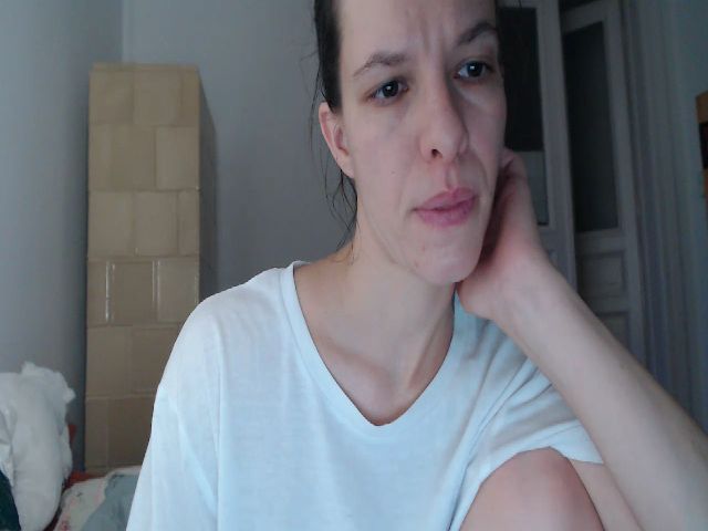 Live sex webcam photo for PetitePinkie #258923213