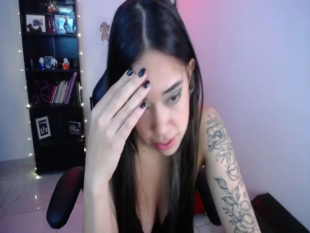 Live sex webcam photo for Anyablack2 #263356621