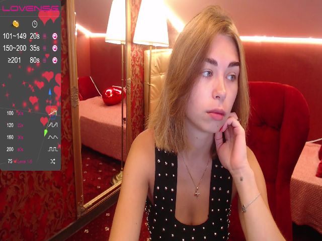 Live sex webcam photo for MeowGirll #252409447