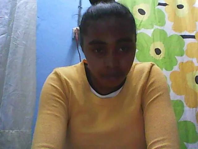 Live sex webcam photo for goodgirl #251629428