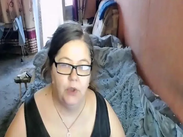 Live sex webcam photo for HotXXXGirl1 #263008608
