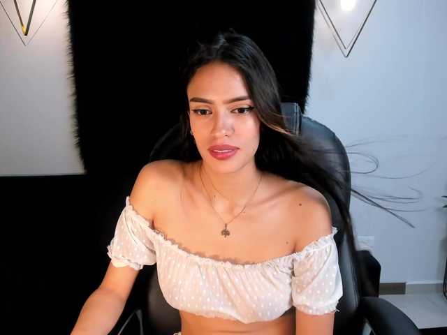 Live sex webcam photo for MayaRivera #257390768