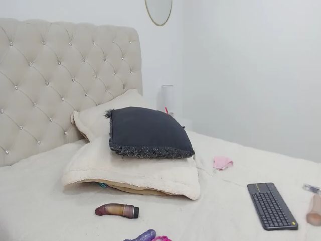 Live sex webcam photo for Lorens_martin #260769555