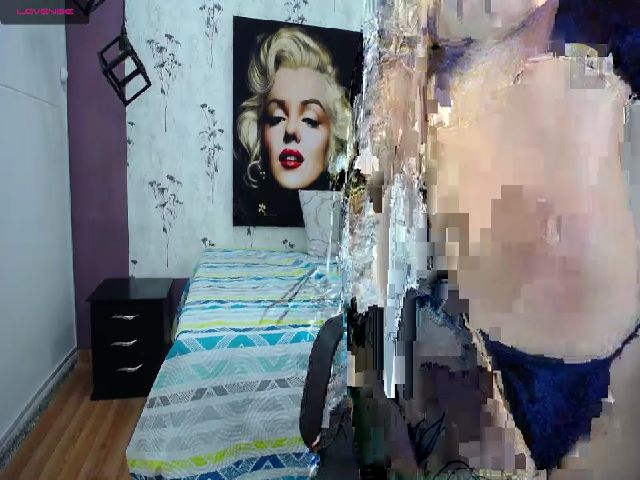 Live sex webcam photo for Alenaa_1 #265631204