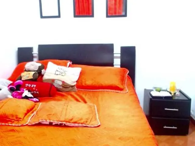 Live sex webcam photo for DIVASEX99 #241607395