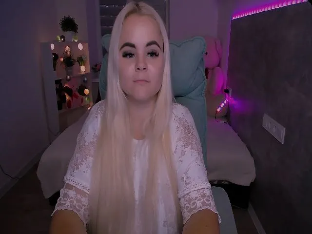 Live sex webcam photo for Jenni__fer #261649847