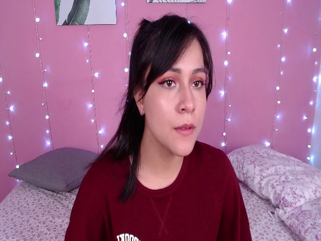 Live sex webcam photo for Eva_Collins2 #252667946