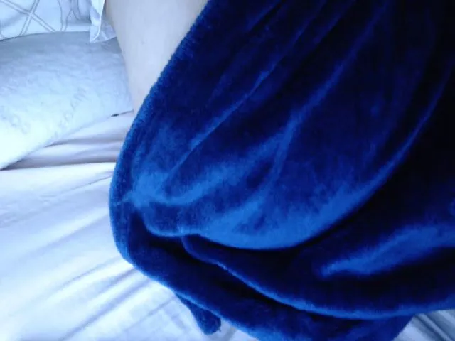 Live sex webcam photo for Joanne7 #265350191