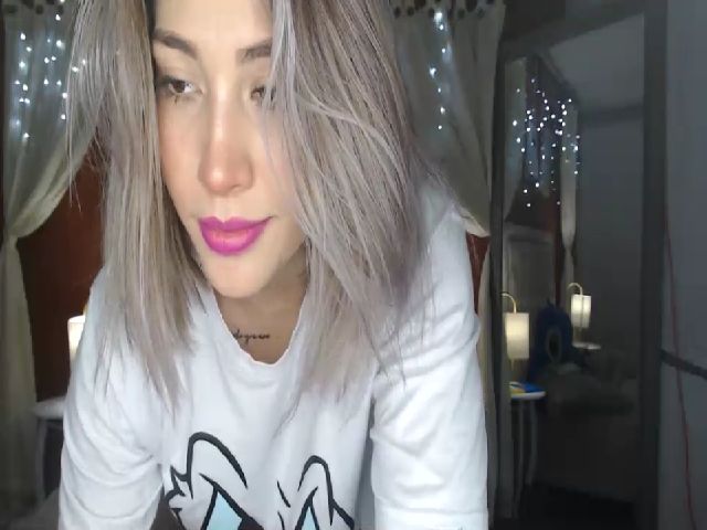 Live sex webcam photo for Vicky_Guzman #263236265