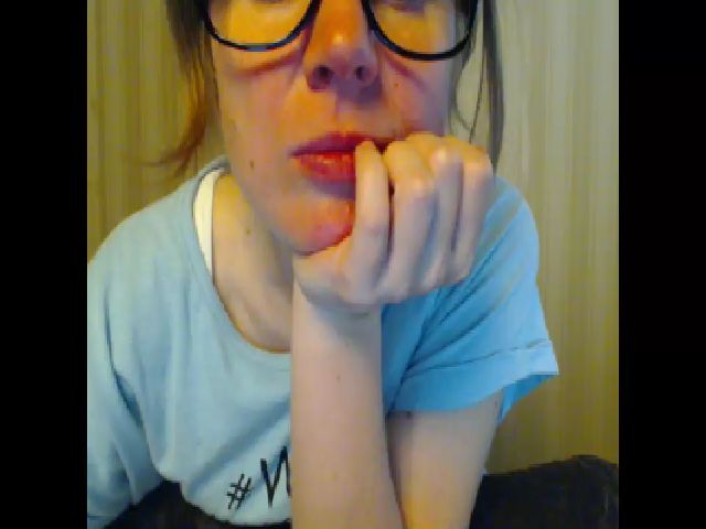 Live sex webcam photo for A_Girlie #258516044