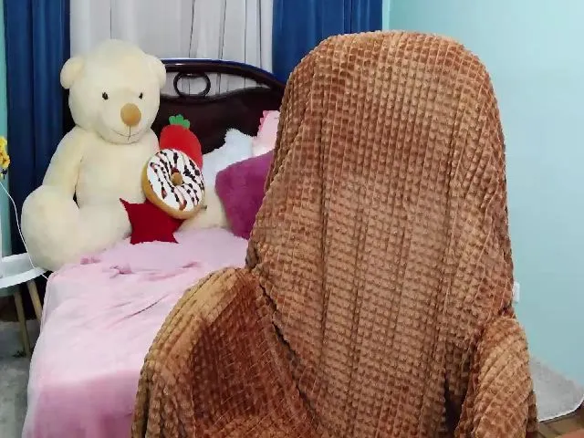 Live sex webcam photo for XRoxxxy #264230026