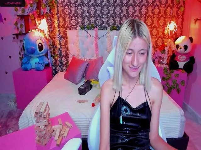 Live sex webcam photo for Silvana_21_ #260294936